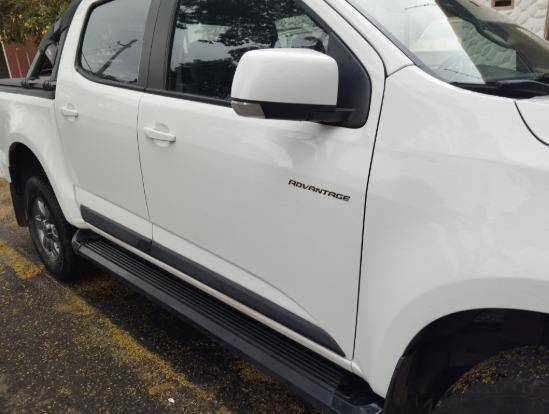 CHEVROLET S10 2.4 ADVANTAGE 4X2 CD 8V FLEX 4P MANUAL CHEVROLET S10 2.4 ADVANTAGE 4X2 CD 8V FLEX 4P MANUAL